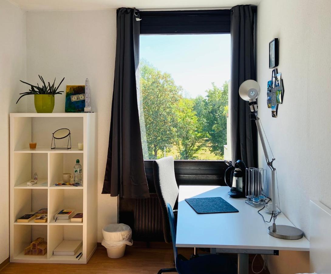 Privates Zimmer in Wohnung auf der Karthause Koblenz  Exterior foto