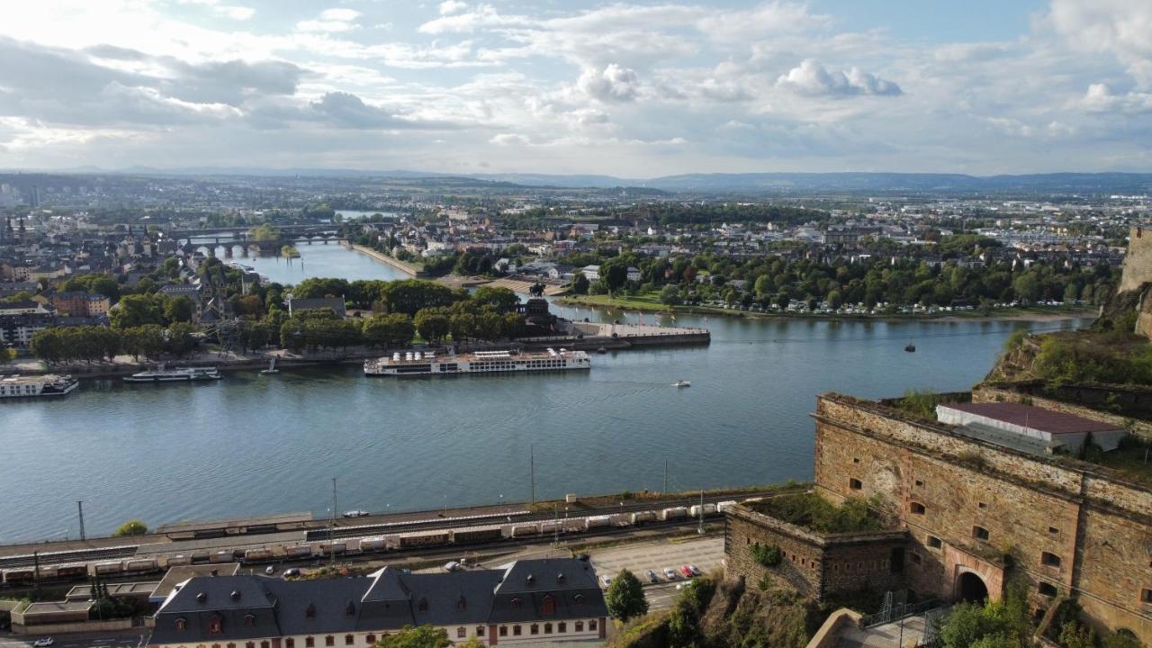 Privates Zimmer in Wohnung auf der Karthause Koblenz  Exterior foto
